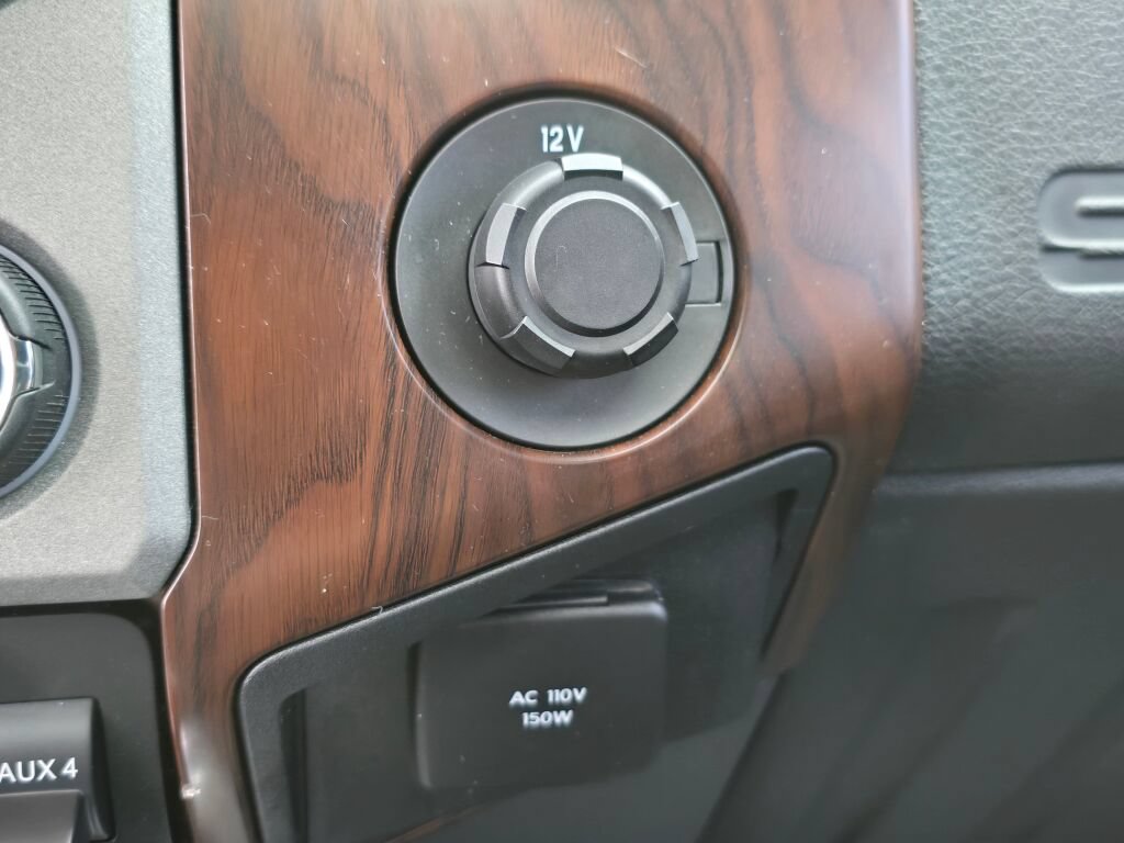 Used 2016 Ford F350 Lariat w/ Lariat Ultimate Package AWD/4WD image 27