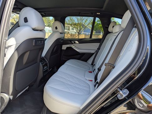 Used 2023 BMW X5 xDrive40i w/ Premium Package image 14