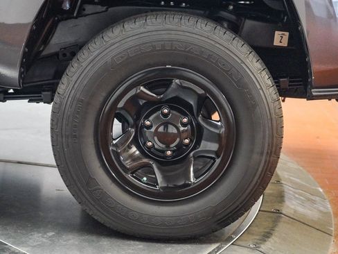 Used 2023 Toyota Tacoma SR image 11