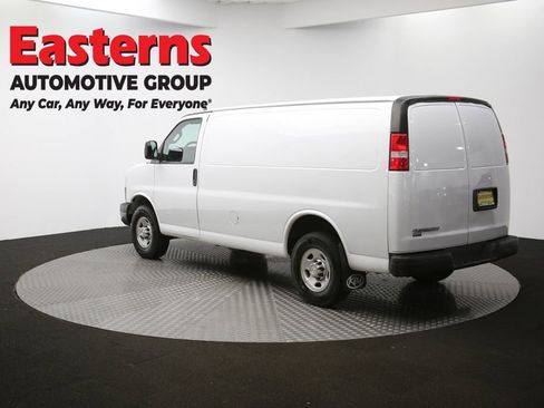 Used 2021 Chevrolet Express 2500 w/ Driver Convenience Package RWD image 61