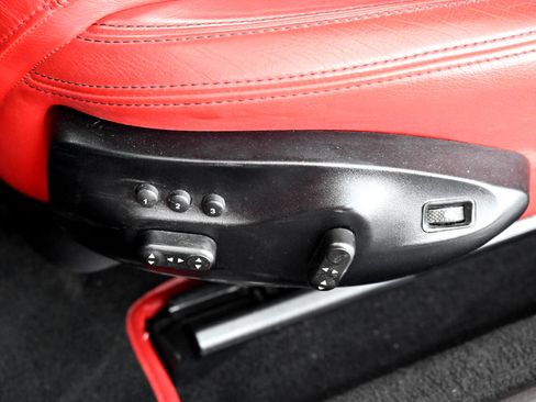 Used 2014 Maserati GranTurismo Sport image 18