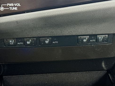 Used 2024 Lexus ES 350 w/ Premium Package image 25