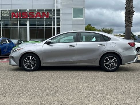 Used 2023 Kia Forte LXS image 7