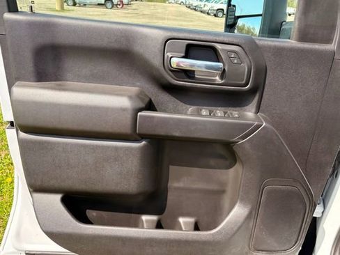 Used 2025 Chevrolet Silverado 3500 W/T AWD/4WD image 25