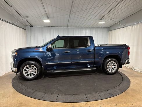 Used 2020 Chevrolet Silverado 1500 LTZ w/ LTZ Plus Package AWD/4WD image 2