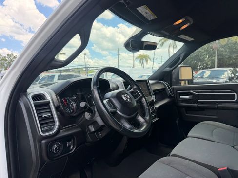 Used 2024 RAM 2500 Big Horn w/ Off Road Package AWD/4WD image 11
