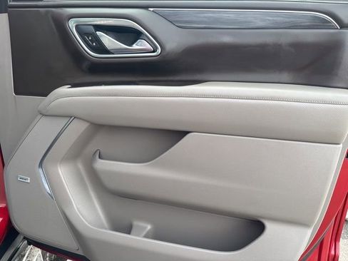 Used 2021 GMC Yukon XL SLT w/ SLT Luxury Package image 36