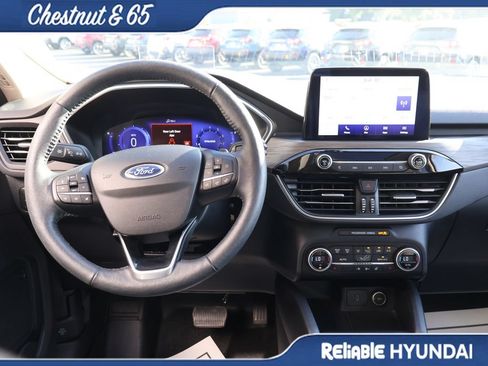 Used 2020 Ford Escape Titanium AWD/4WD image 19