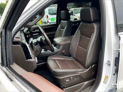 Used 2023 GMC Sierra 1500 Denali w/ Denali Reserve Package AWD/4WD image 21