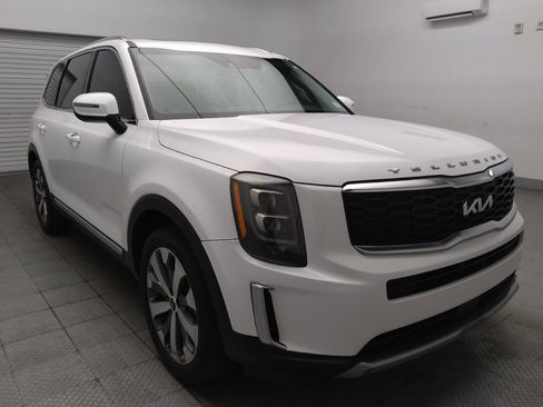 Used 2022 Kia Telluride EX w/ EX Premium Package FWD image 13