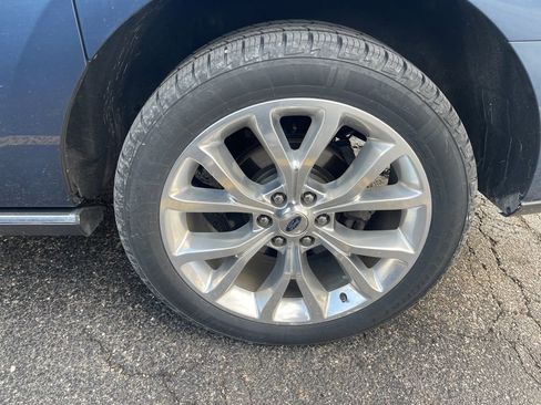 Used 2018 Ford Expedition Max Limited w/ Equipment Group 302A image 11