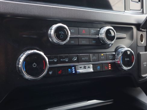 Used 2026 Ford F250 Platinum image 16