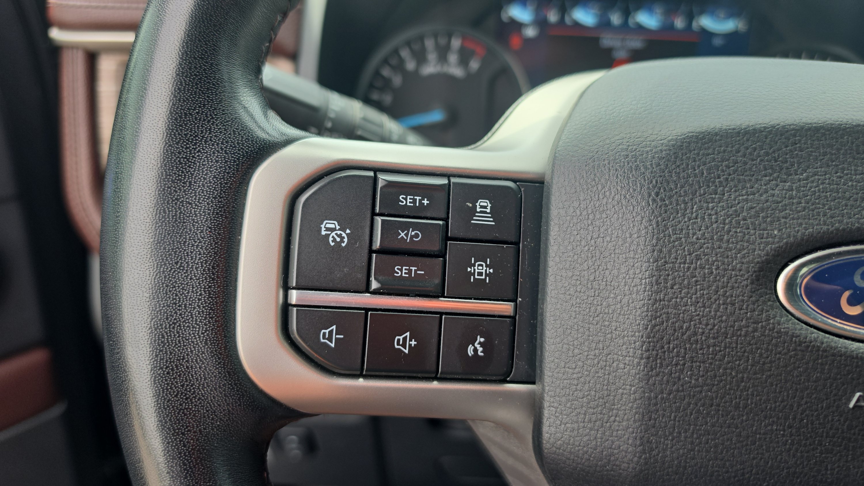 Used 2024 Ford Expedition Limited RWD image 13