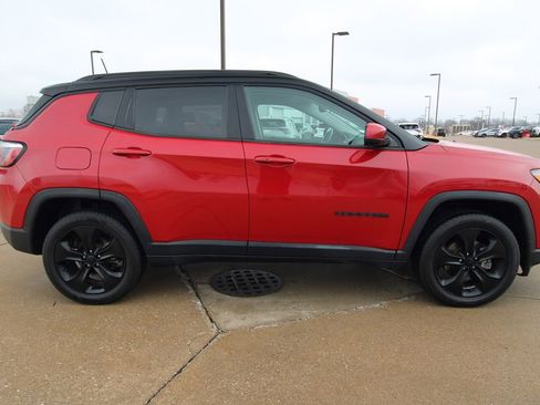 Used 2019 Jeep Compass Altitude image 4