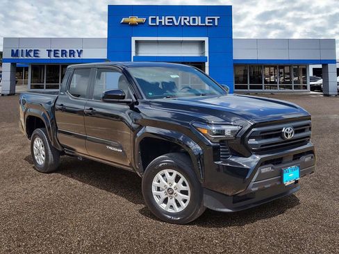 Used 2024 Toyota Tacoma SR5 RWD image 1