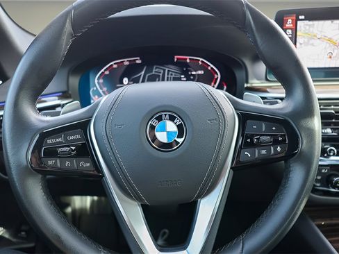 Used 2023 BMW 530i w/ Executive Package image 14