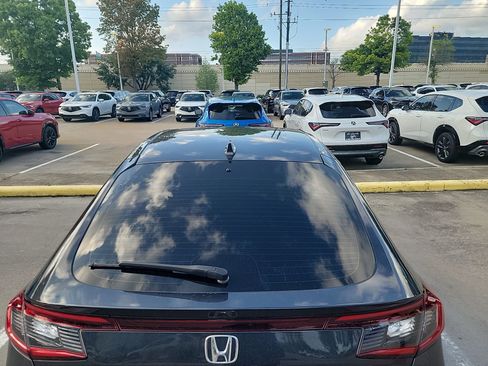 Used 2023 Honda Civic Sport Touring image 6