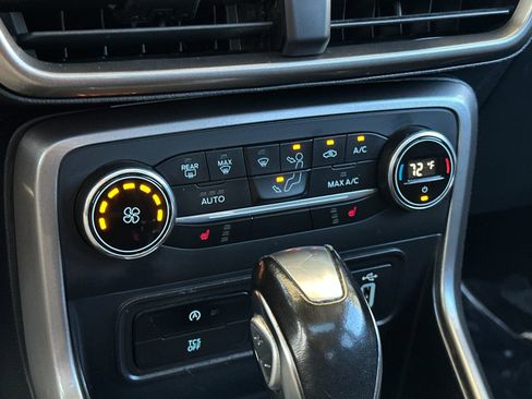 Used 2020 Ford EcoSport SE w/ SE Convenience Package image 23