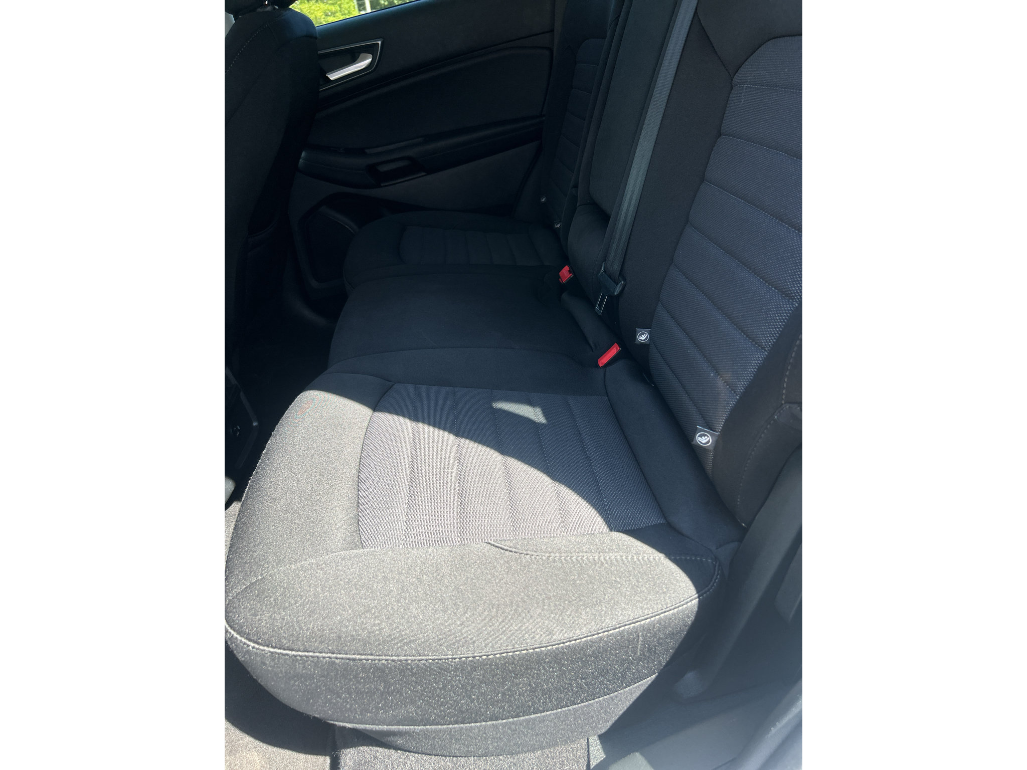 Used 2021 Ford Edge SE FWD image 9