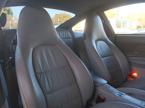 Used 2002 Porsche 911 Carrera image 31