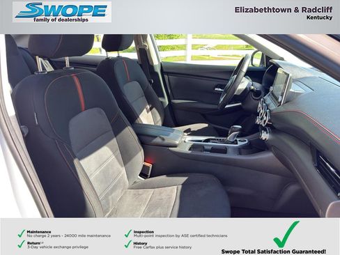 Used 2024 Nissan Sentra SR FWD image 17