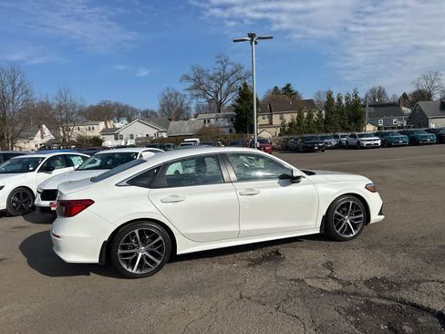 Certified 2024 Honda Civic Touring image 15