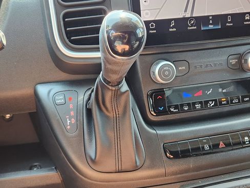 New 2025 RAM ProMaster 1500 w/ Quick Order Package 22G SLT image 11