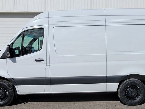 New 2025 Mercedes-Benz Sprinter 2500 image 3