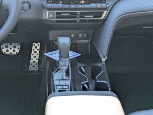 New 2026 Toyota Camry SE FWD image 20
