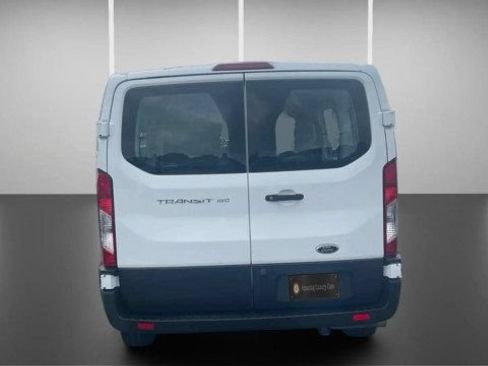 Used 2025 Ford Transit 150 Low Roof RWD image 7