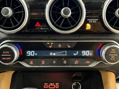 Used 2022 Nissan Sentra SV w/ SV Premium Package image 41