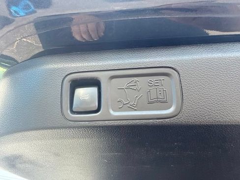 Used 2021 Ford Expedition Max Limited AWD/4WD image 14