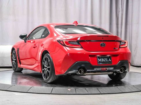 Used 2025 Toyota GR86 w/ ALL Weather Mat Package (TMS) image 2