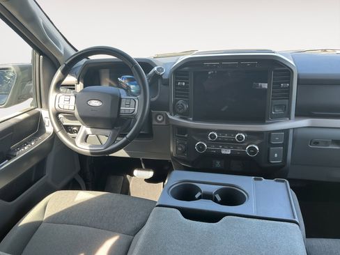 Used 2024 Ford F150 XLT image 10