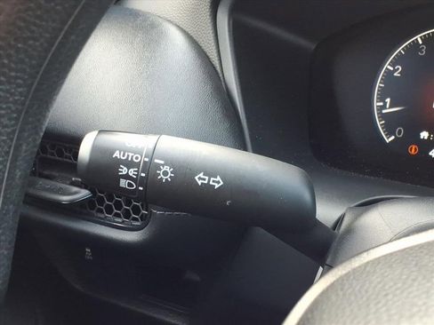 Used 2025 Honda HR-V LX image 17