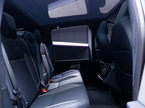 Used 2026 Tesla Cybertruck AWD Crew Cab image 48