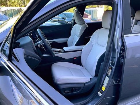 Used 2023 Lexus RX 350 Premium w/ Accessory Package AWD/4WD image 21