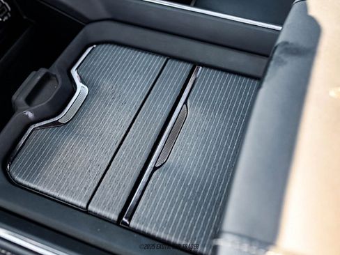 Used 2024 RAM 5500 4x4 Crew Cab image 70