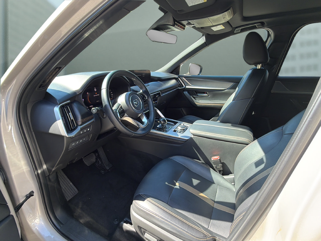 Certified 2024 MAZDA CX-90 Plug-In Hybrid w/ Premium Plus AWD/4WD image 9