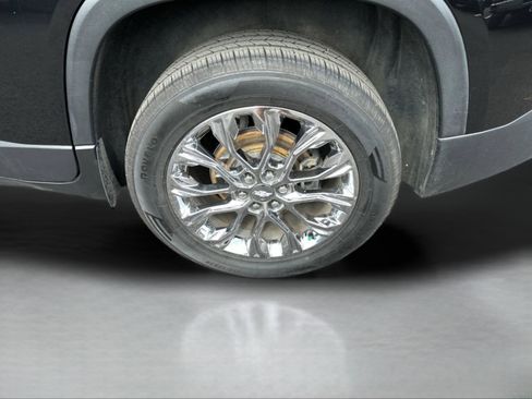 Used 2022 Chevrolet Traverse LT FWD image 31