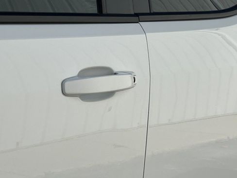 Used 2019 Chevrolet Colorado ZR2 w/ ZR2 Dusk Special Edition image 13