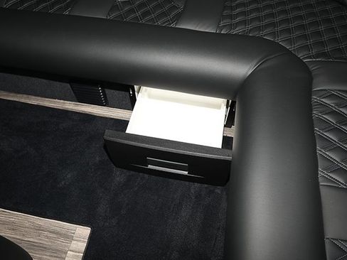 Used 2024 Mercedes-Benz Sprinter 3500 image 26