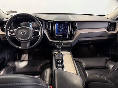 Used 2021 Volvo XC60 T6 Inscription image 19