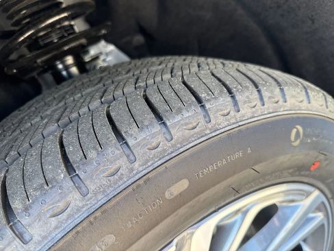 New 2026 Lincoln Corsair Premiere image 23