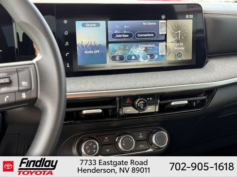 Used 2025 Nissan Kicks SV FWD image 26