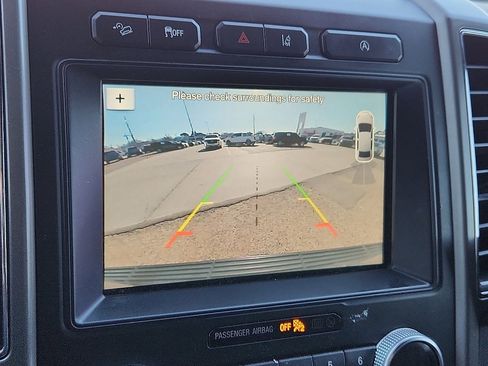 Used 2018 Ford Expedition XLT w/ Equipment Group 202A image 8