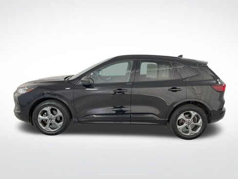Used 2023 Ford Escape ST-Line w/ Tech Pack #1 AWD/4WD image 2