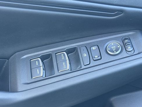 Used 2025 Honda Accord SE image 13