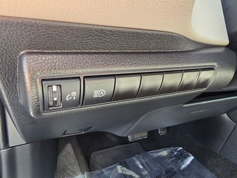Used 2022 Toyota Corolla LE w/ Carpet Mat Package (TMS) image 18