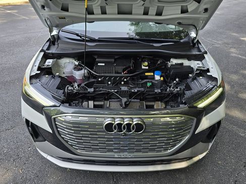 Used 2026 Audi Q4 e-tron Premium w/ Convenience Package AWD/4WD image 59